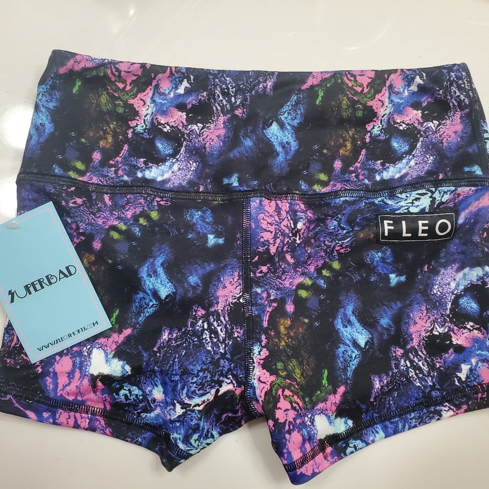 NWT Small HRO Fleo Shorts